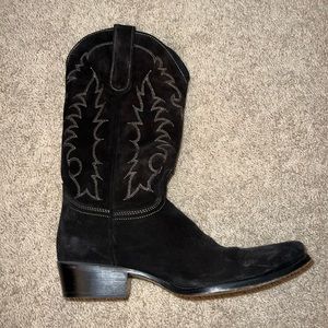 gently used cowboy boots